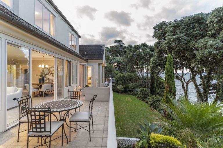 Photo of property in 155 Mellons Bay Road, Mellons Bay, Auckland, 2014
