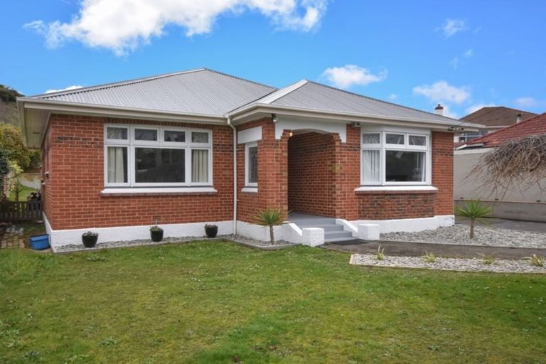 Photo of property in 6 Bayfield Road, Andersons Bay, Dunedin, 9013