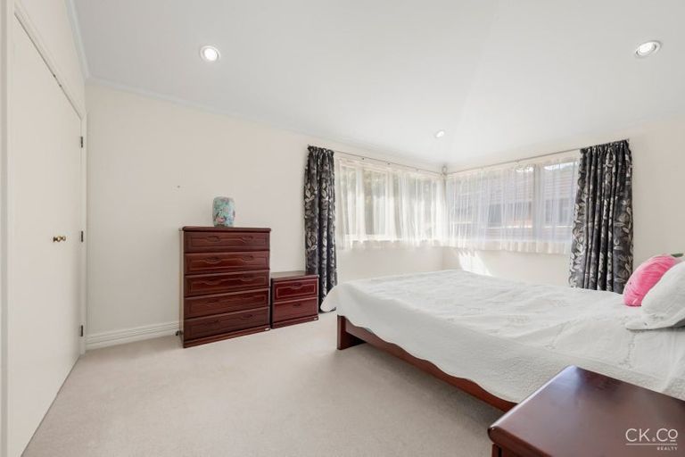 Photo of property in 4/125 Woburn Road, Woburn, Lower Hutt, 5010