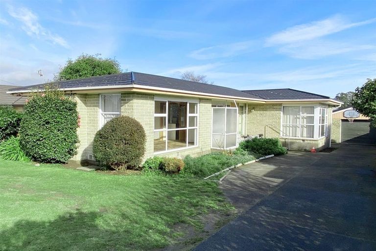Photo of property in 209 Burwood Road, Burwood, Christchurch, 8083