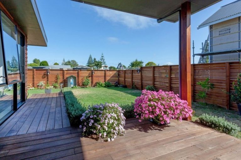 Photo of property in 26 Admiral Drive, Cooks Beach, Whitianga, 3591