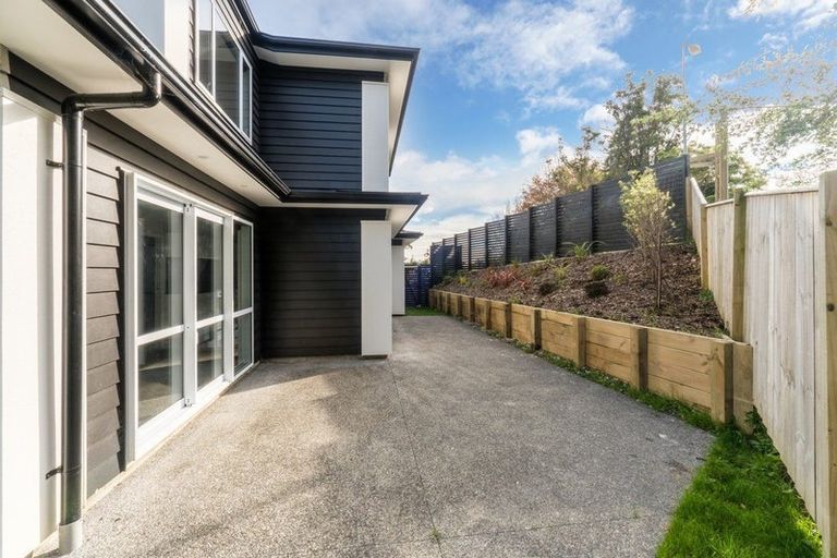 Photo of property in 1 Tower Place, Fitzherbert, Palmerston North, 4410