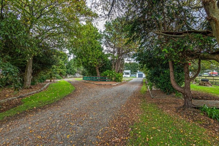 Photo of property in 578 Raumai Road, Bulls, 4894