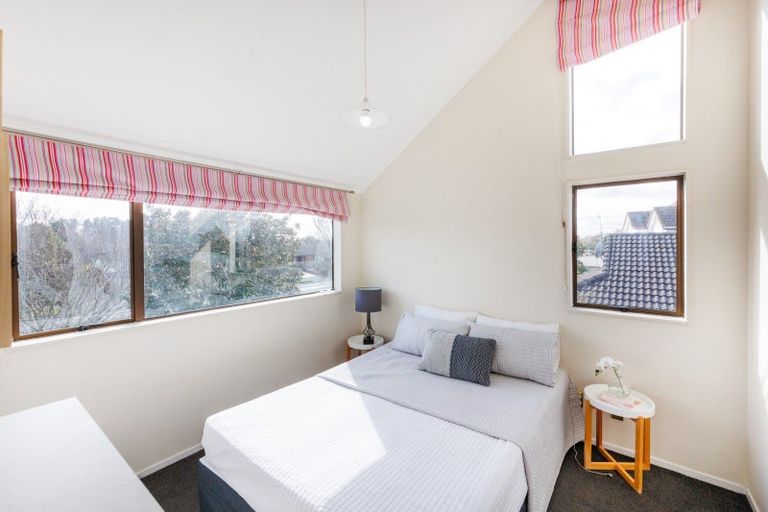Photo of property in 107 John F Kennedy Drive, Milson, Palmerston North, 4414