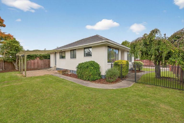 Photo of property in 88 Maidstone Road, Ilam, Christchurch, 8041