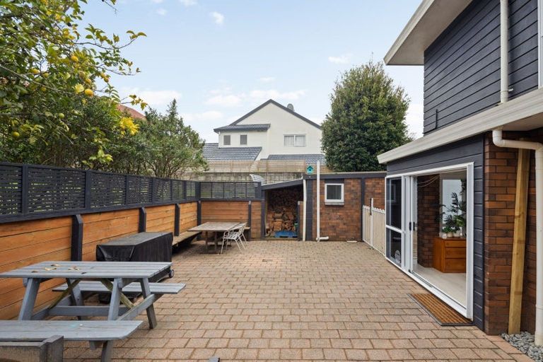 Photo of property in 8 Burn-murdoch Street, St Andrews, Hamilton, 3200