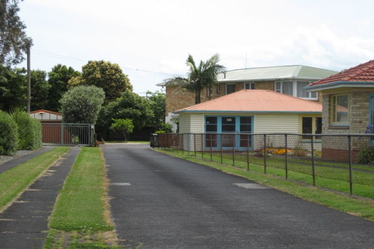 Photo of property in 24 Scott Avenue, Mangere Bridge, Auckland, 2022