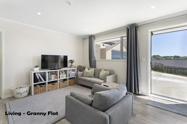 Photo of property in 59 Leathem Crescent, Pokeno, 2402