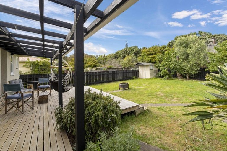 Photo of property in 29 Manuka Street, Otaki Beach, Otaki, 5512