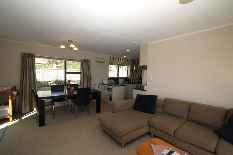 Photo of property in 66 Whiteley Street, Moturoa, New Plymouth, 4310