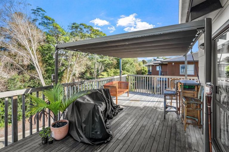 Photo of property in 52a D'oyly Drive, Stanmore Bay, Whangaparaoa, 0932