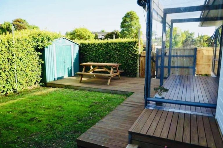 Photo of property in 1/6 Mimosa Place, Half Moon Bay, Auckland, 2012