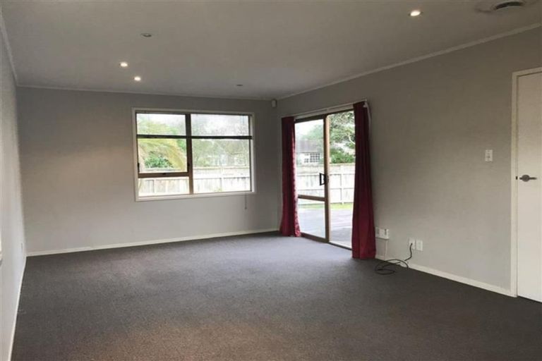 Photo of property in 7 Fiesta Drive, Half Moon Bay, Auckland, 2012