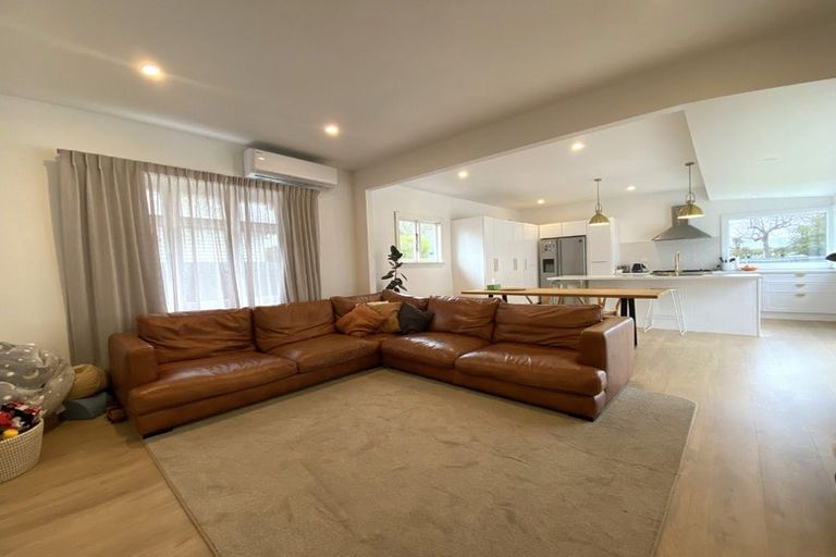 Photo of property in 57 Stapletons Road, Richmond, Christchurch, 8013