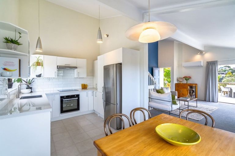 Photo of property in 1/34 Mountbatten Avenue, Hillcrest, Auckland, 0627