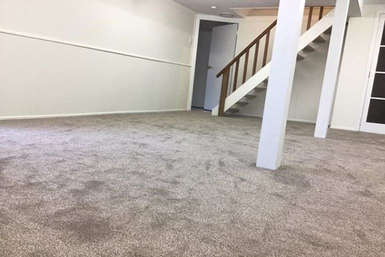 Photo of property in 2/17 Tristram Avenue, Forrest Hill, Auckland, 0620