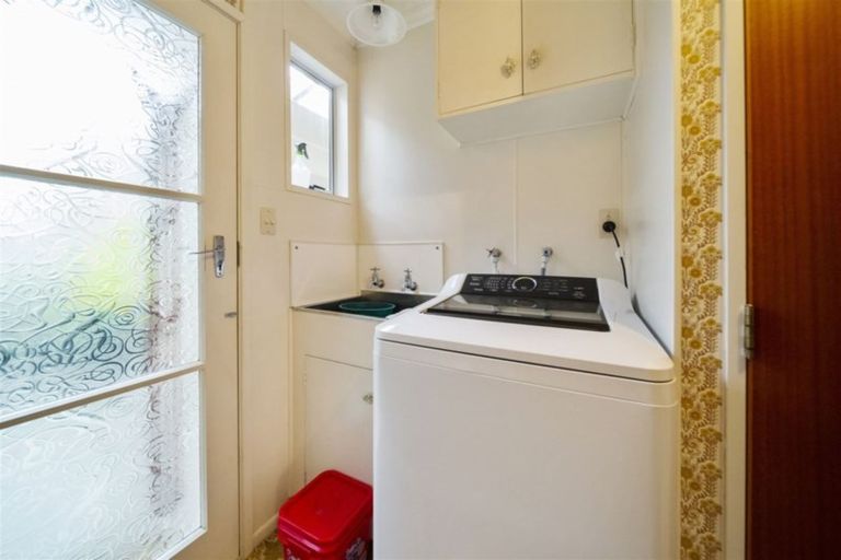 Photo of property in 37 Collins Street, Hawera, 4610