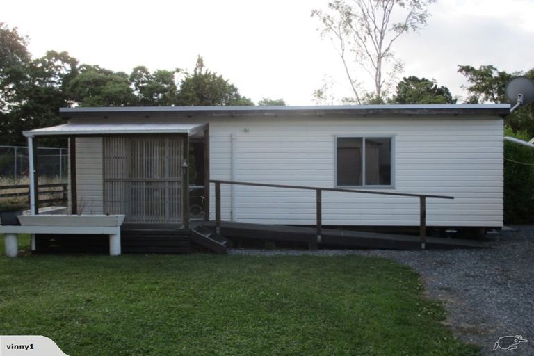 Photo of property in 100 Harakeke Road, Newstead, Hamilton, 3286