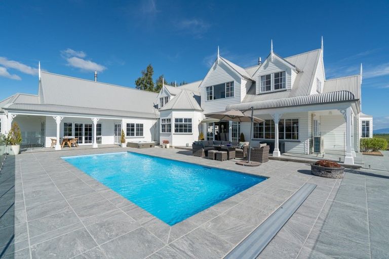 Photo of property in 36 Kaiapo Road, Acacia Bay, Taupo, 3385