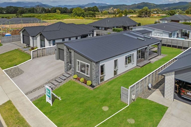 Photo of property in 30 Awatea Drive, Whitianga, 3510