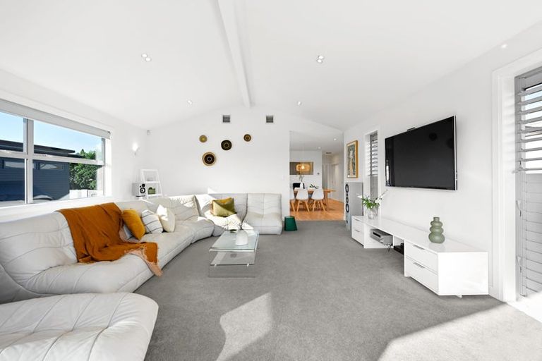 Photo of property in 900 River Road, Queenwood, Hamilton, 3210