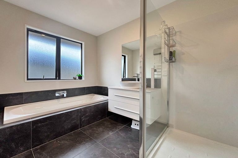 Photo of property in 2 Napper Place, Halswell, Christchurch, 8025