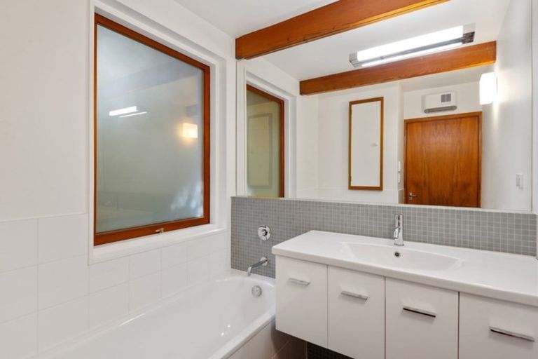 Photo of property in 28 Kidson Terrace, Cashmere, Christchurch, 8022