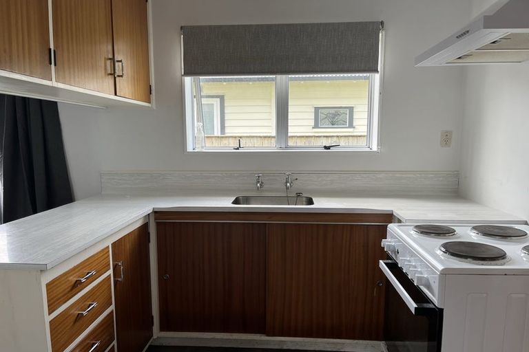 Photo of property in 1/23 Te Mome Road, Alicetown, Lower Hutt, 5010