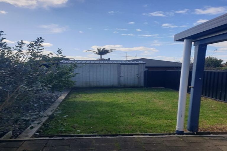 Photo of property in 94 Sandspit Road, Waiuku, 2123