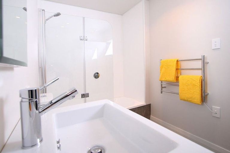 Photo of property in 20 Stafford Street, Mount Victoria, Wellington, 6011