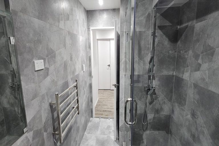 Photo of property in 12a Blease Street, New Lynn, Auckland, 0600