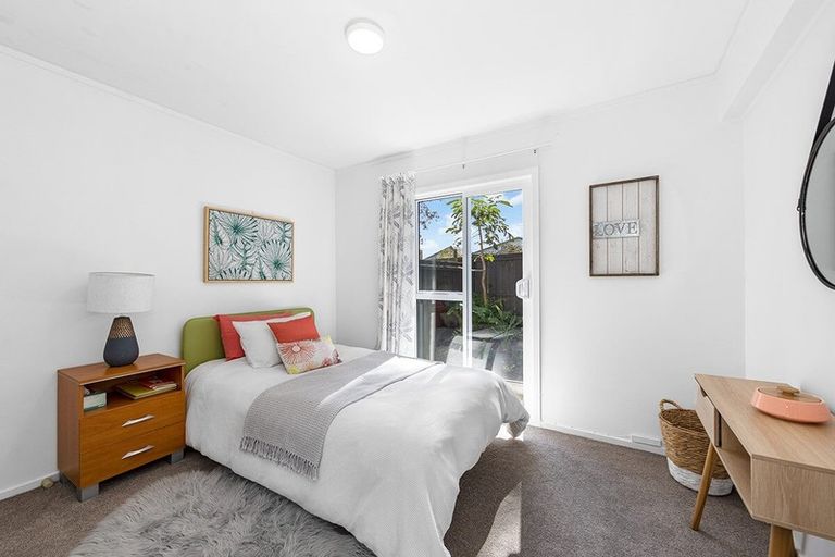 Photo of property in 88d Aroha Avenue, Sandringham, Auckland, 1025