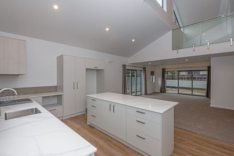 Photo of property in 16 Martin Street, Palmerston North, 4414