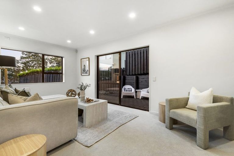 Photo of property in 24 Rosemary Avenue, Forrest Hill, Auckland, 0620