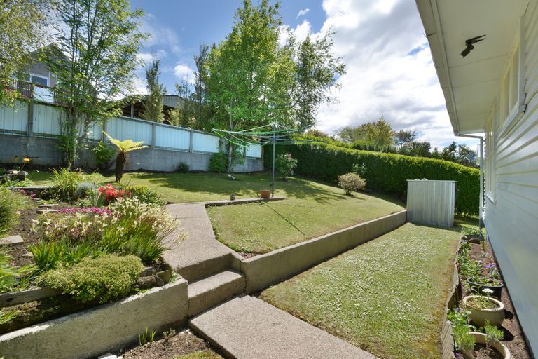 Photo of property in 14 Hanlon Street, Halfway Bush, Dunedin, 9010