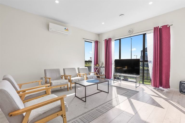 Photo of property in 28 Jutland Road, Pukekohe, 2120