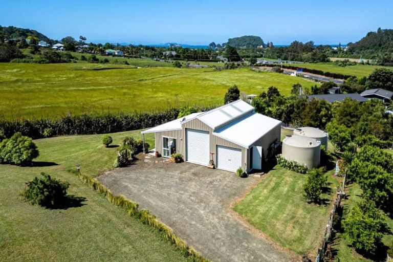 Photo of property in 6 Lois Lane, Hahei, Whitianga, 3591