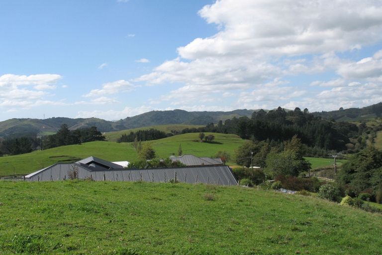 Photo of property in 223 Kimihia Road, Huntly, 3771