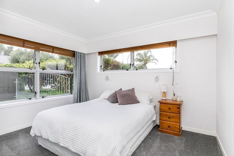 Photo of property in 5 Woodstock Crescent, Leamington, Cambridge, 3432