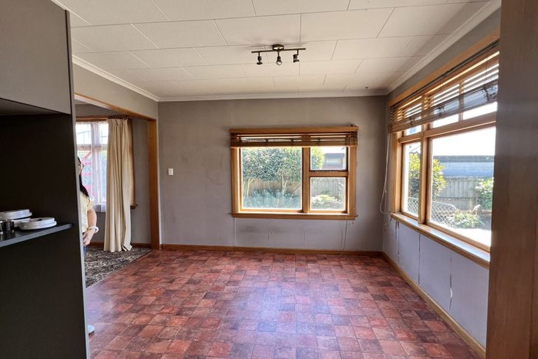 Photo of property in 33 Neill Street, Hornby, Christchurch, 8042