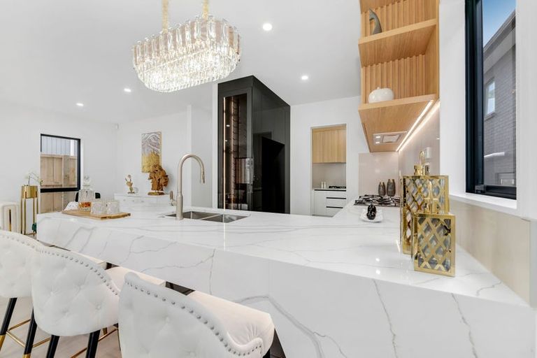 Photo of property in 34 Adamson Road, Flat Bush, Auckland, 2019