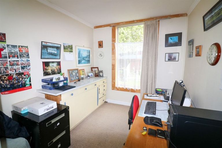 Photo of property in 7 Ruahine Street, Dannevirke, 4930