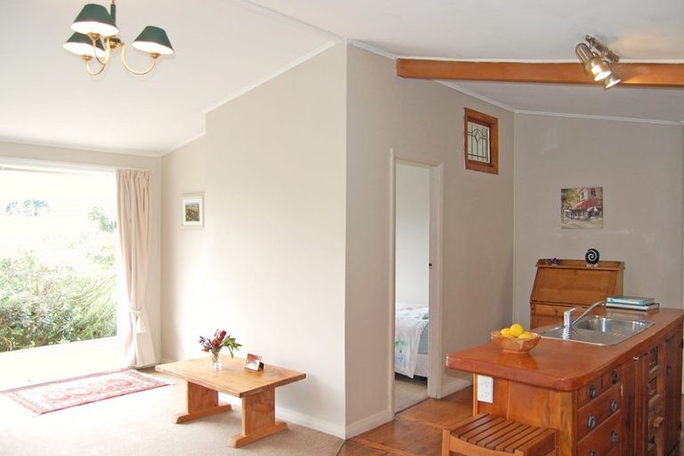 Photo of property in 542 Oneriri Road, Kaiwaka, 0573