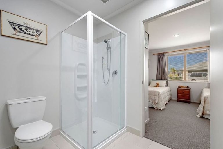 Photo of property in 56 Carrington Drive, Papamoa Beach, Papamoa, 3118