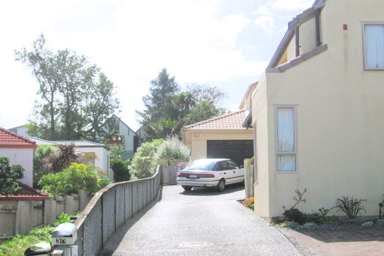 Photo of property in 1/30 Manu Place, Pinehill, Auckland, 0632