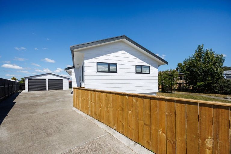 Photo of property in 10 Dahlstrom Grove, Kelvin Grove, Palmerston North, 4414