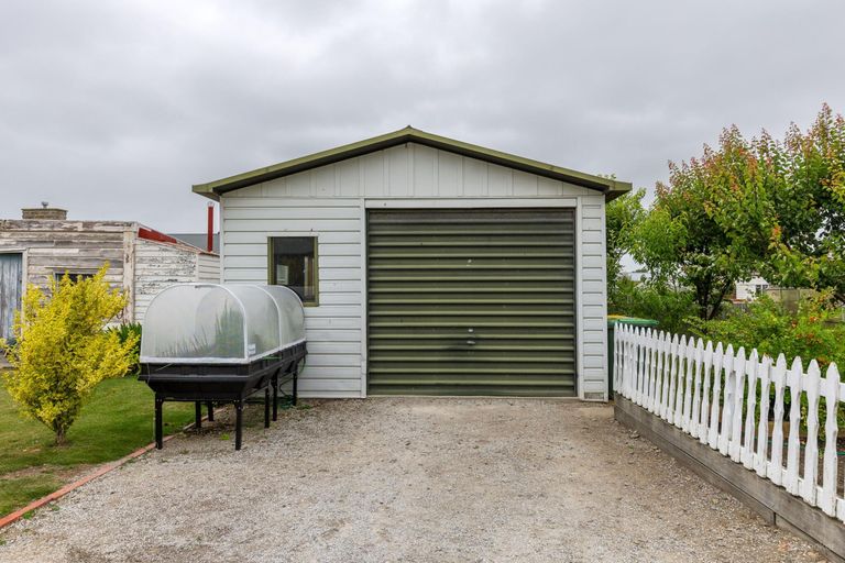 Photo of property in 13 Grace Street, Waimate, 7924
