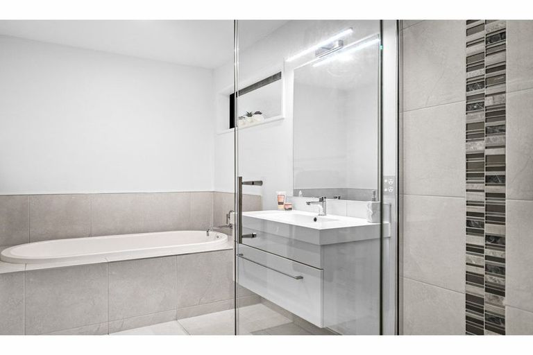 Photo of property in 32 Navy Loop, Rolleston, 7614