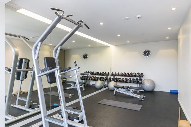 Photo of property in Chews Lane Apartments, 15d/9 Chews Lane, Wellington Central, Wellington, 6011