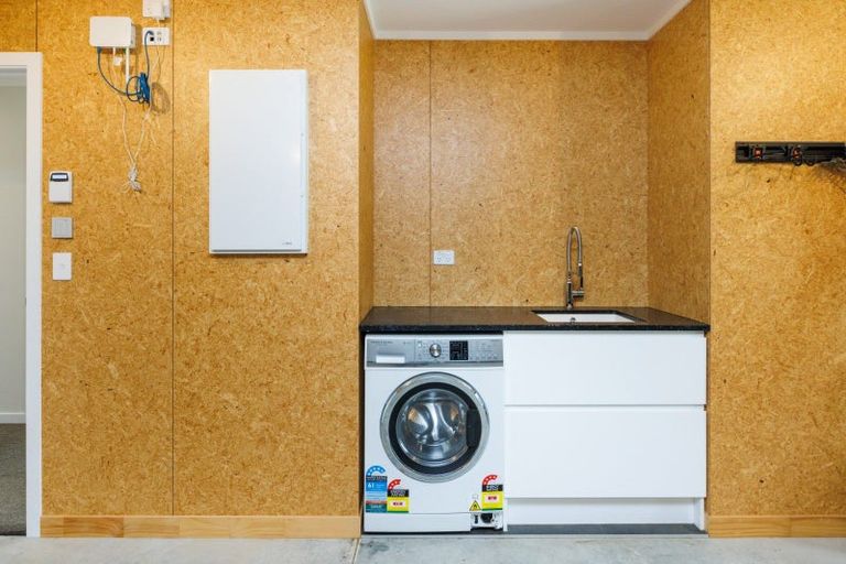 Photo of property in 117 Kingsdale Park Drive, Aokautere, Palmerston North, 4471